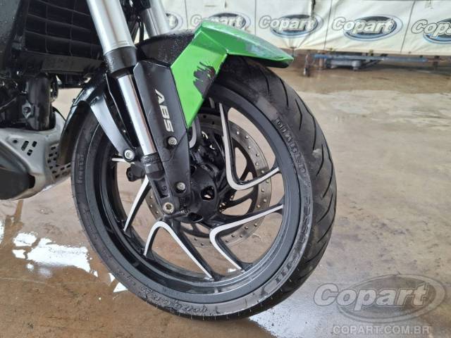 2025 BAJAJ DOMINAR 