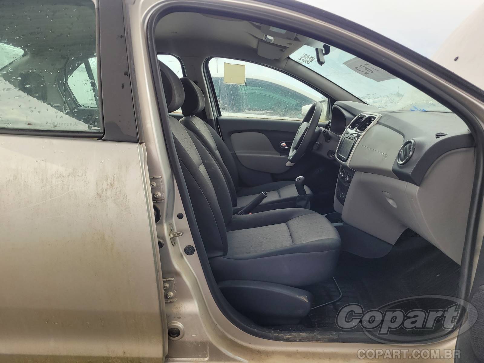 Foto 5: 2018 RENAULT LOGAN
