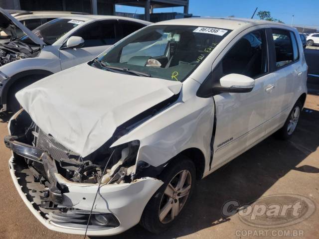 2015 VOLKSWAGEN FOX 