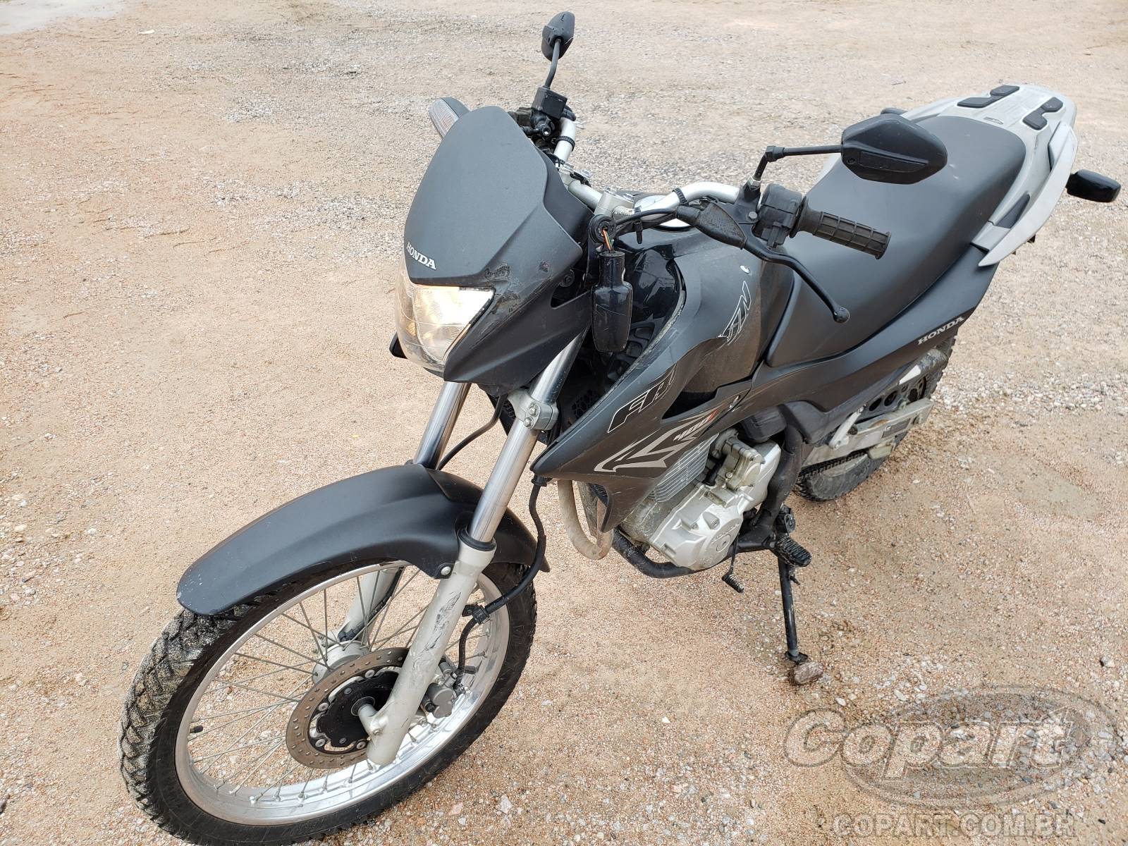 Foto 2: 2013 HONDA NX 400I