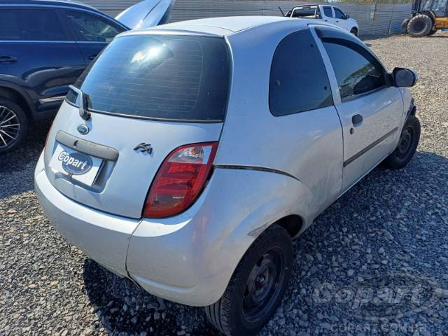2005 FORD KA 