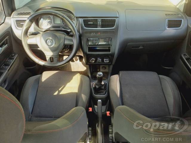 2011 VOLKSWAGEN FOX 