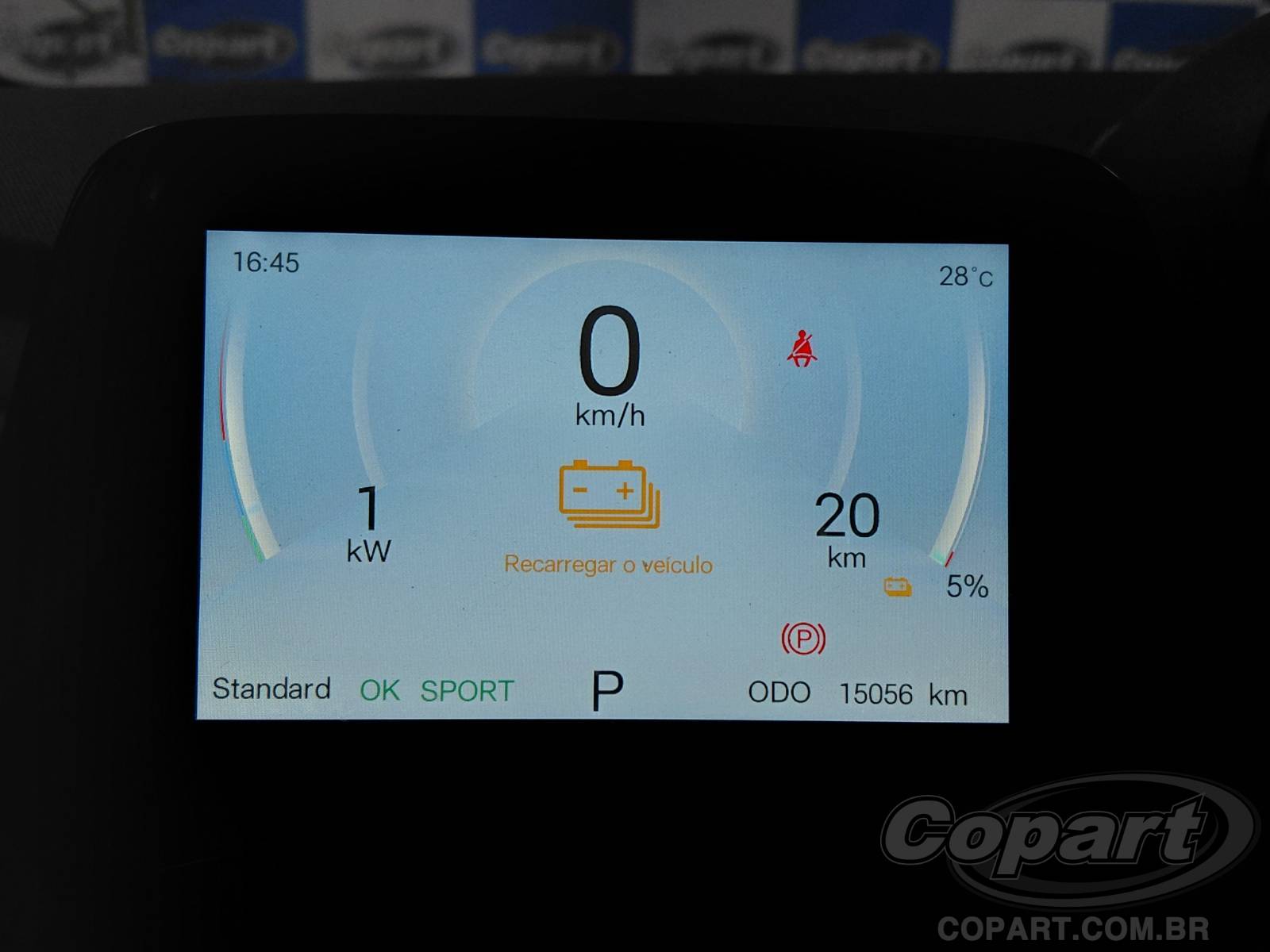 Foto 8 de 11: 2027 BYD DOLPHIN