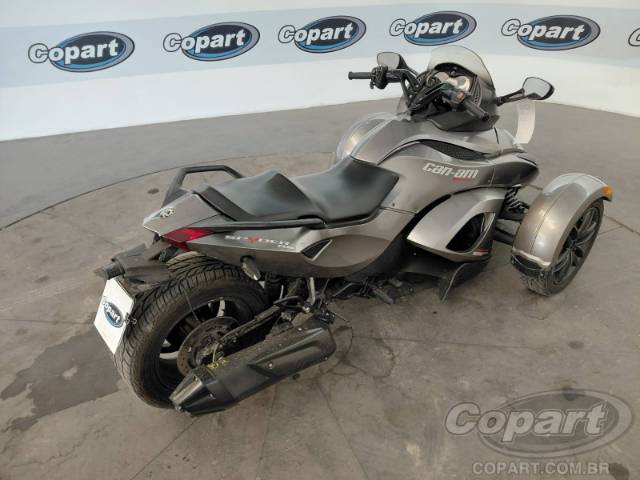2013 CAN-AM SPYDER 