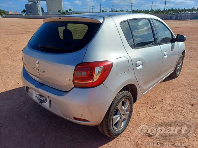2017 RENAULT SANDERO 