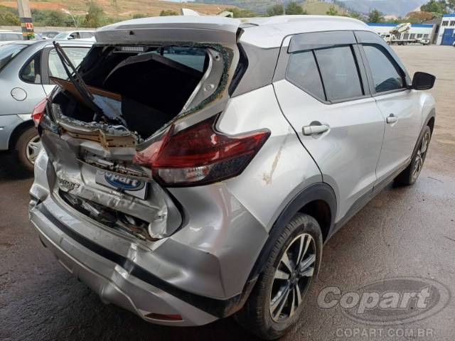 2025 NISSAN Kicks Play 