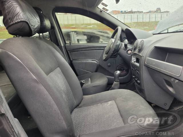 2009 RENAULT LOGAN 