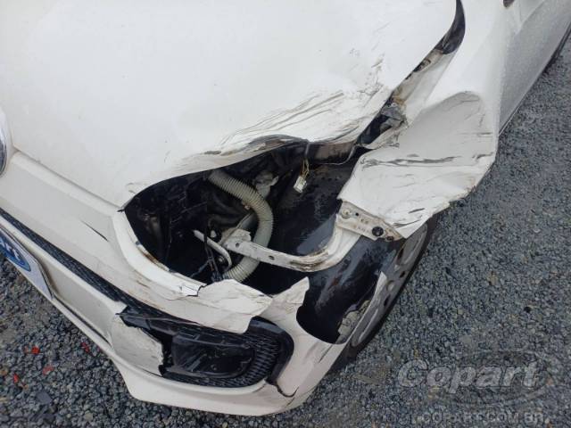 2015 VOLKSWAGEN UP 
