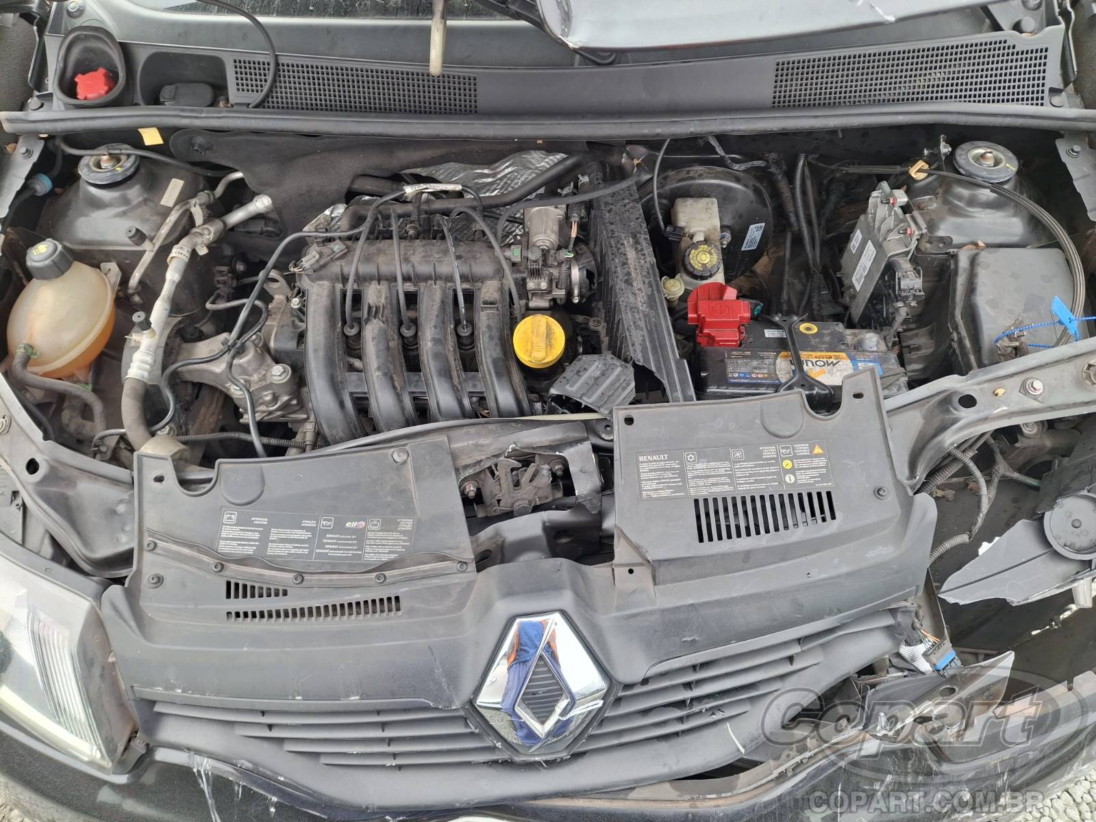 Foto 7 de 13: 2015 RENAULT SANDERO