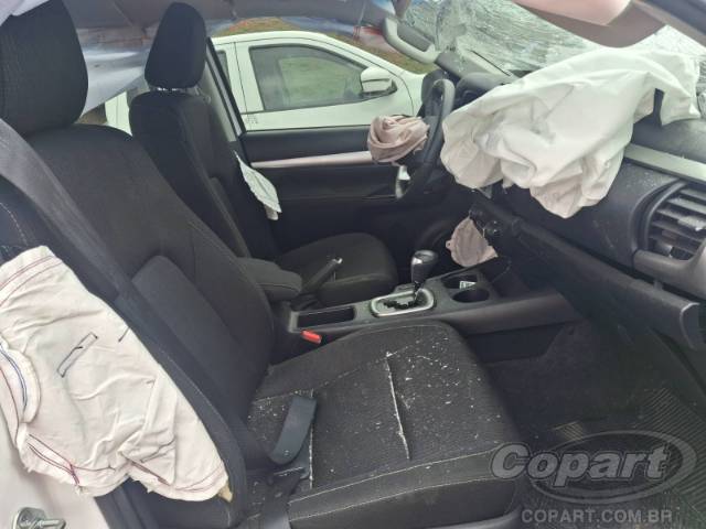 2024 TOYOTA HILUX CD 