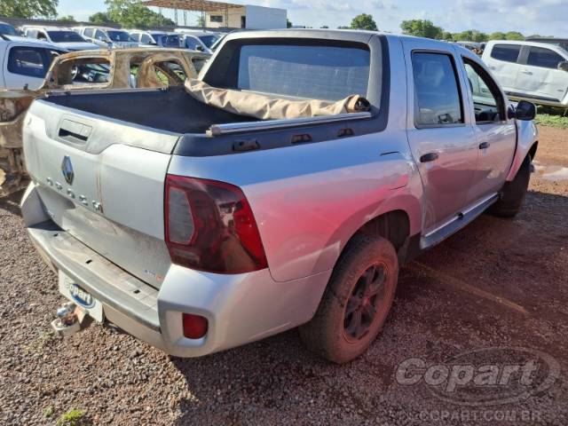 2019 RENAULT DUSTER OROCH 