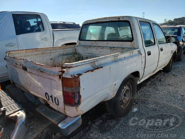 1999 TOYOTA HILUX CD 