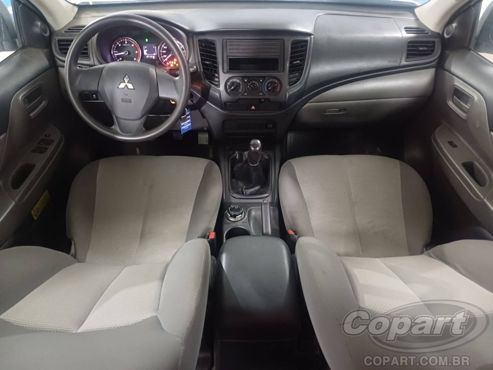 Foto 9 de 11: 2024 MITSUBISHI L200 TRITON