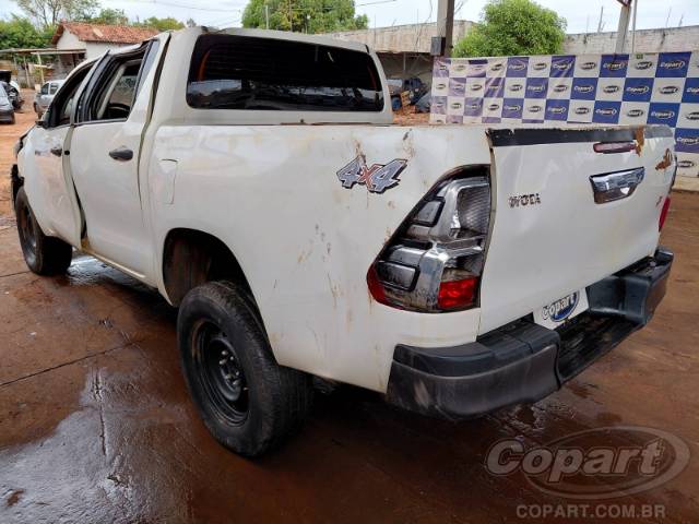 2021 TOYOTA HILUX CD 