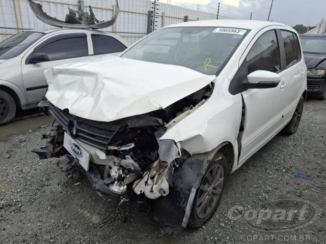 2014 VOLKSWAGEN FOX 