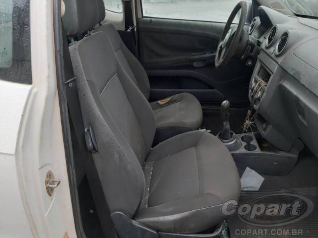 2013 VOLKSWAGEN SAVEIRO CE 
