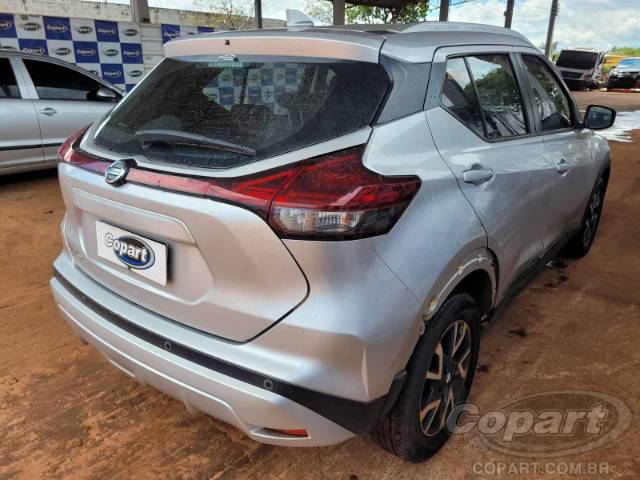 2022 NISSAN KICKS 