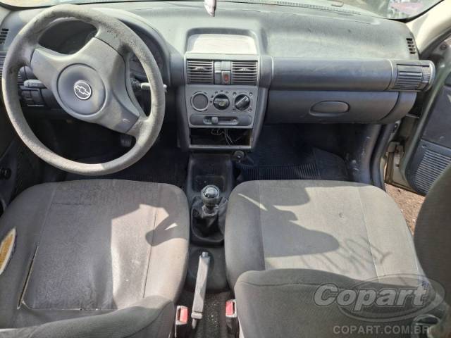 2006 CHEVROLET CLASSIC 