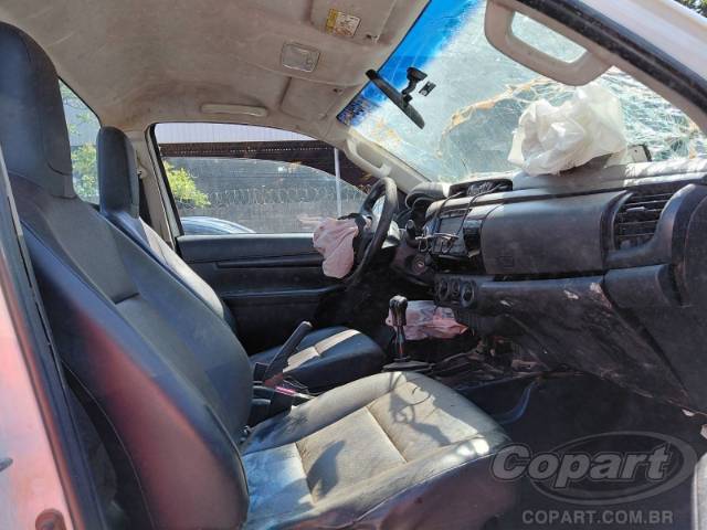 2023 TOYOTA HILUX CS 