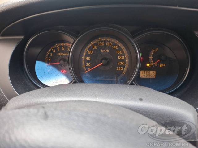 2010 NISSAN LIVINA 