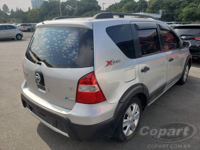 2011 NISSAN LIVINA 