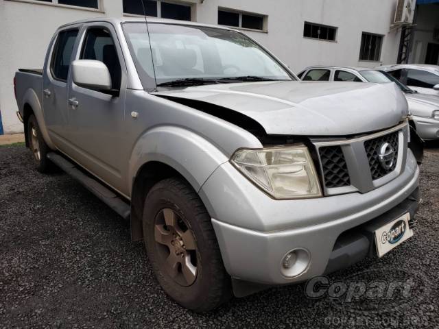 2013 NISSAN FRONTIER CD 