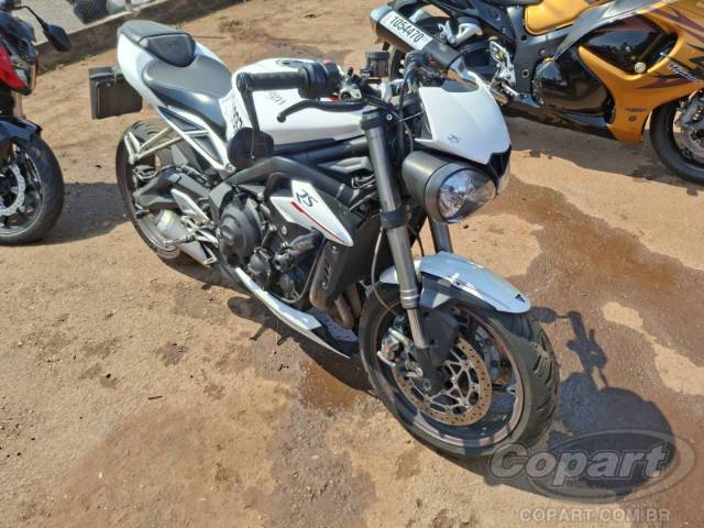 2020 TRIUMPH STREET TRIPLE 