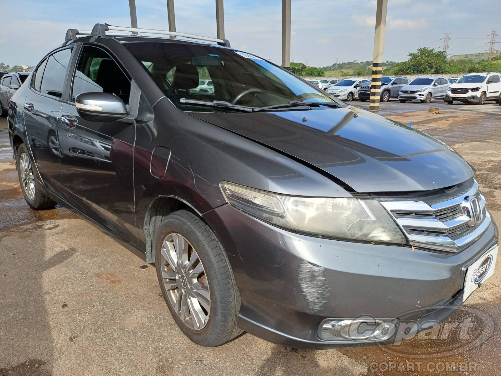 Veículo Honda City Honda City EX 1.5 16V 2013 Enchente Médio 2013 em leilão