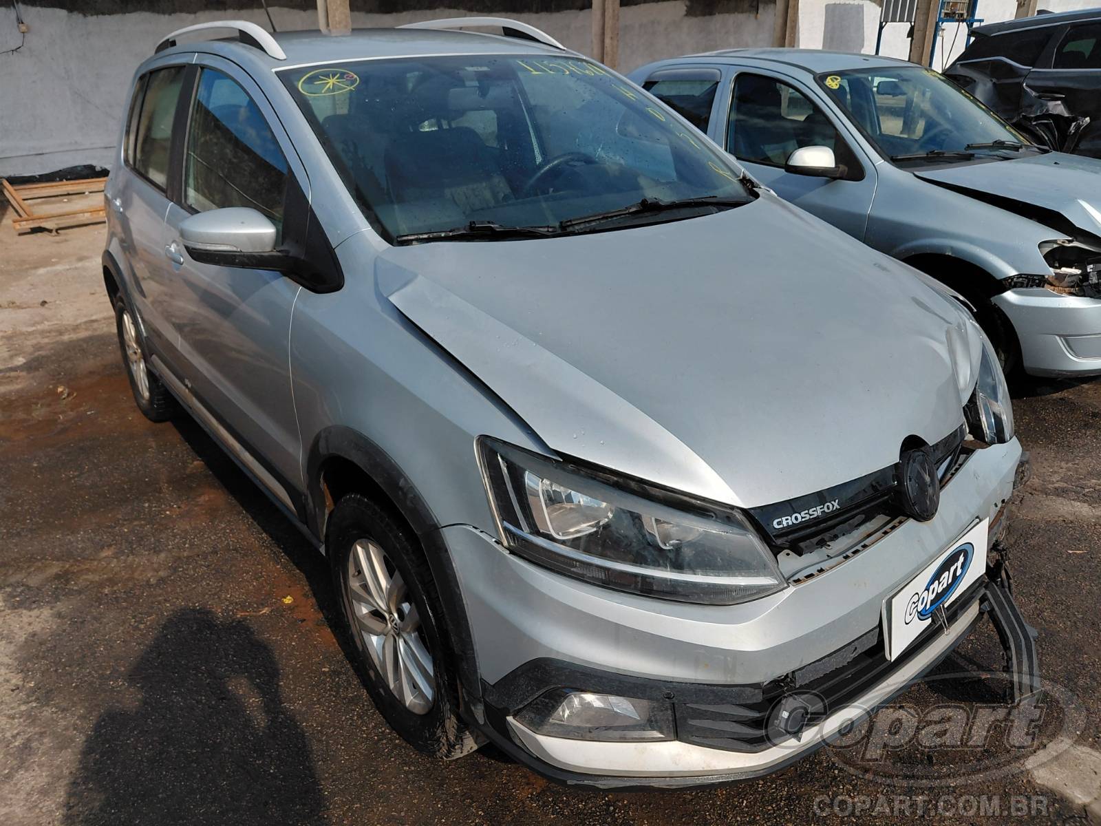 Volkswagen FOX 2016 em leilão