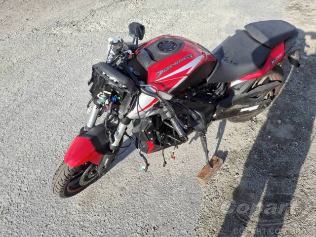 2025 BAJAJ DOMINAR 