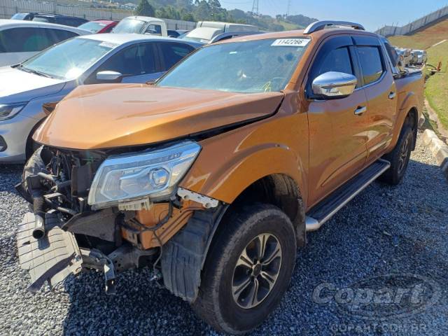 2017 NISSAN FRONTIER CD 