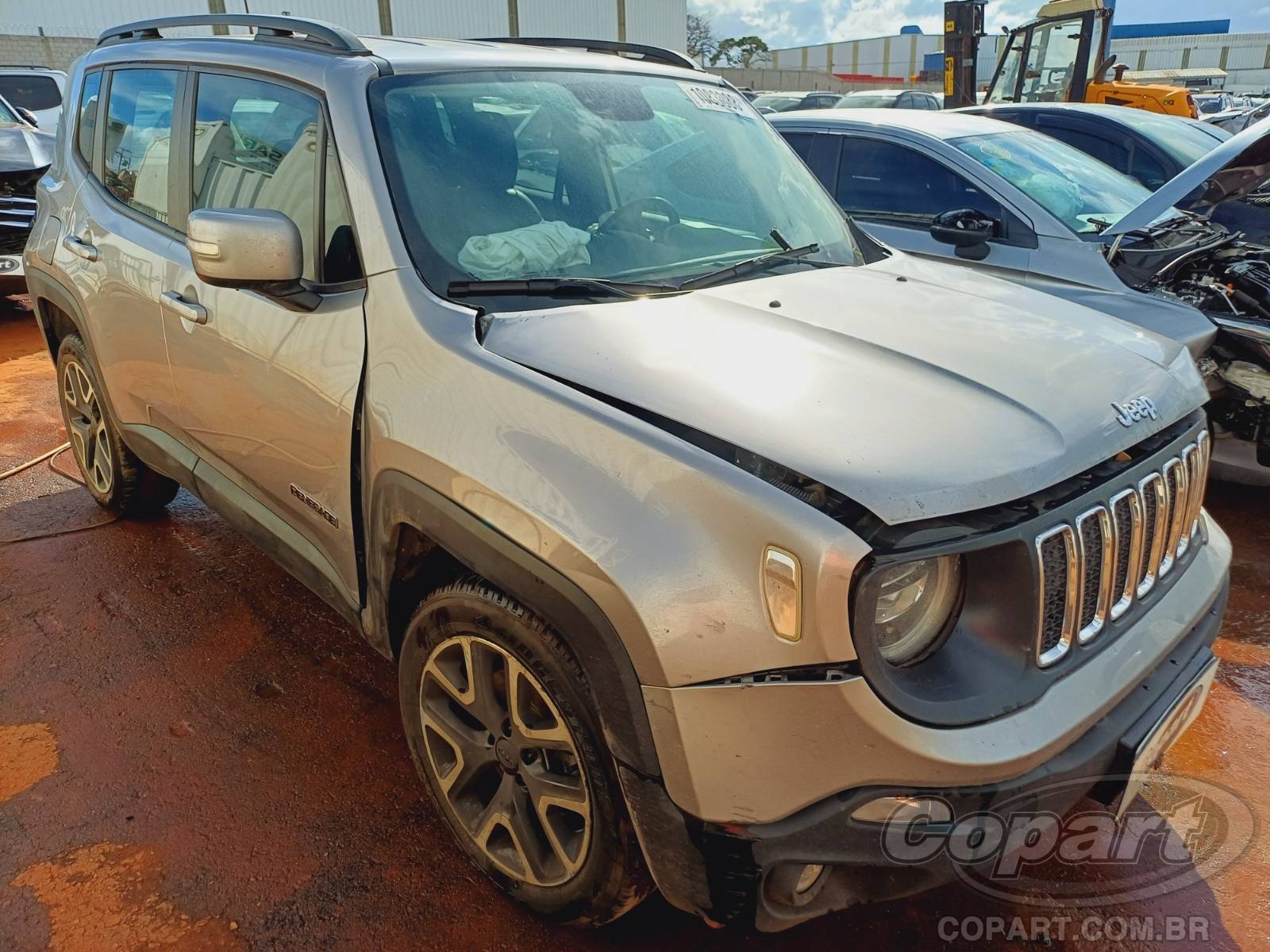 Veículo Fiat Renegade Jeep Renegade Longitude 1.8 16V E.TorQ Evo 2021 2021 em leilão