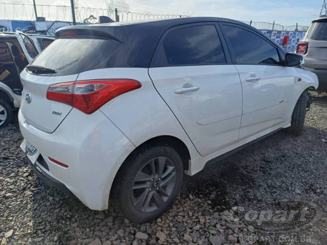 2015 HYUNDAI HB20 