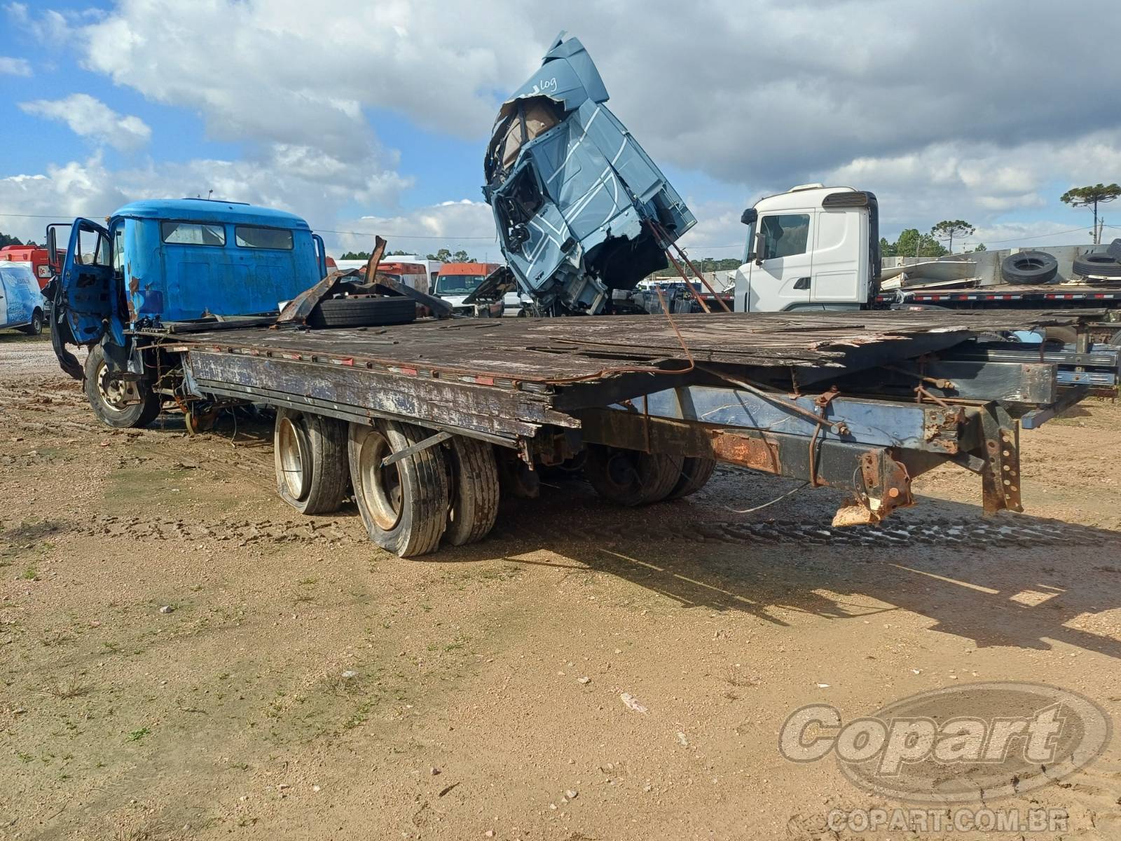 MERCEDES-BENZ L-1318 — leilão em Curitiba/PR (foto 3)