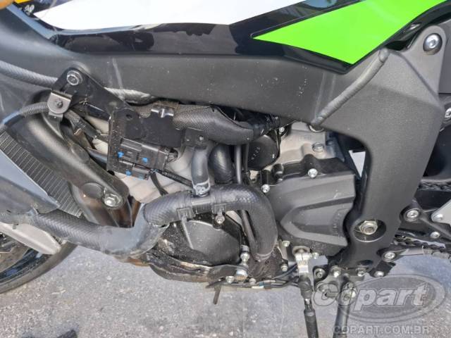 2025 KAWASAKI NINJA ZX-6R 