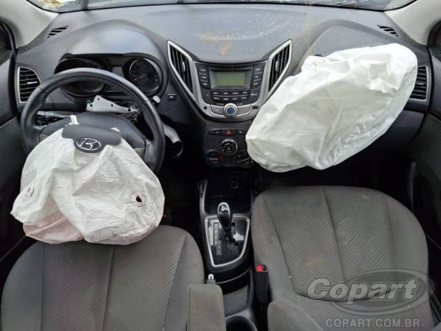2014 HYUNDAI HB20S 