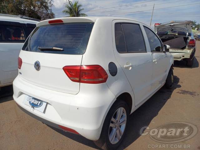 2015 VOLKSWAGEN FOX 