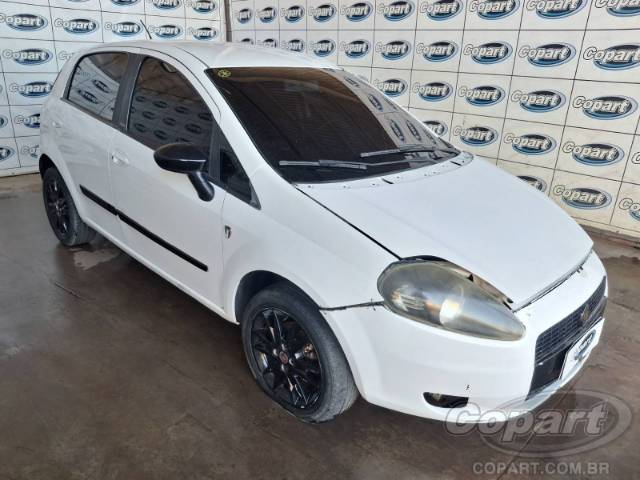 2012 FIAT PUNTO 