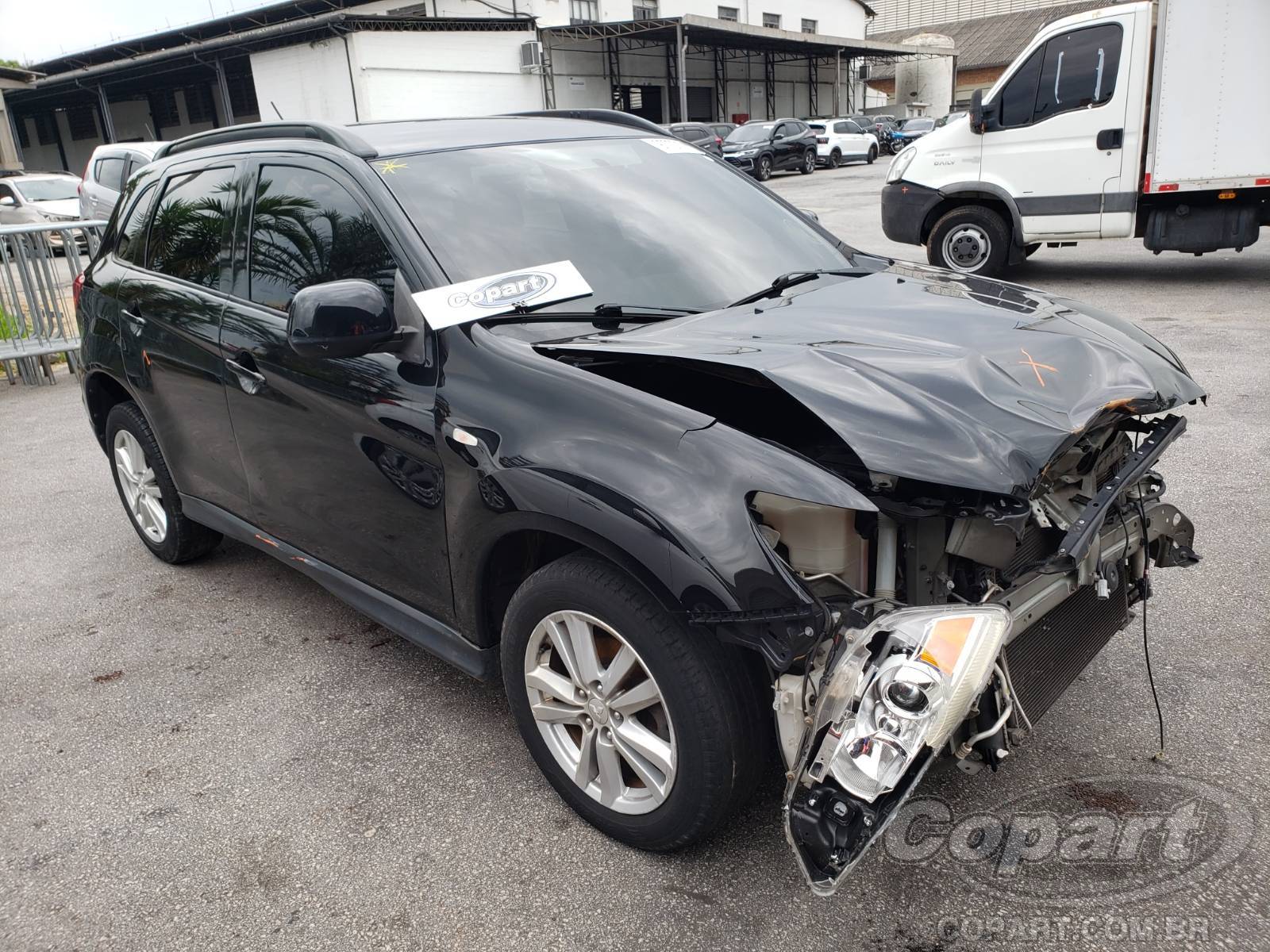 Veículo Mitsubishi ASX Mitsubishi ASX 2WD 2.0 16V MIVEC 2012 Colisão Média Monta 2012 em leilão