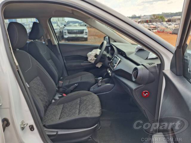 2025 NISSAN Kicks Play 