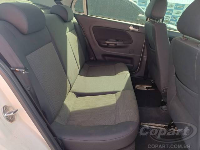 2013 VOLKSWAGEN VOYAGE 