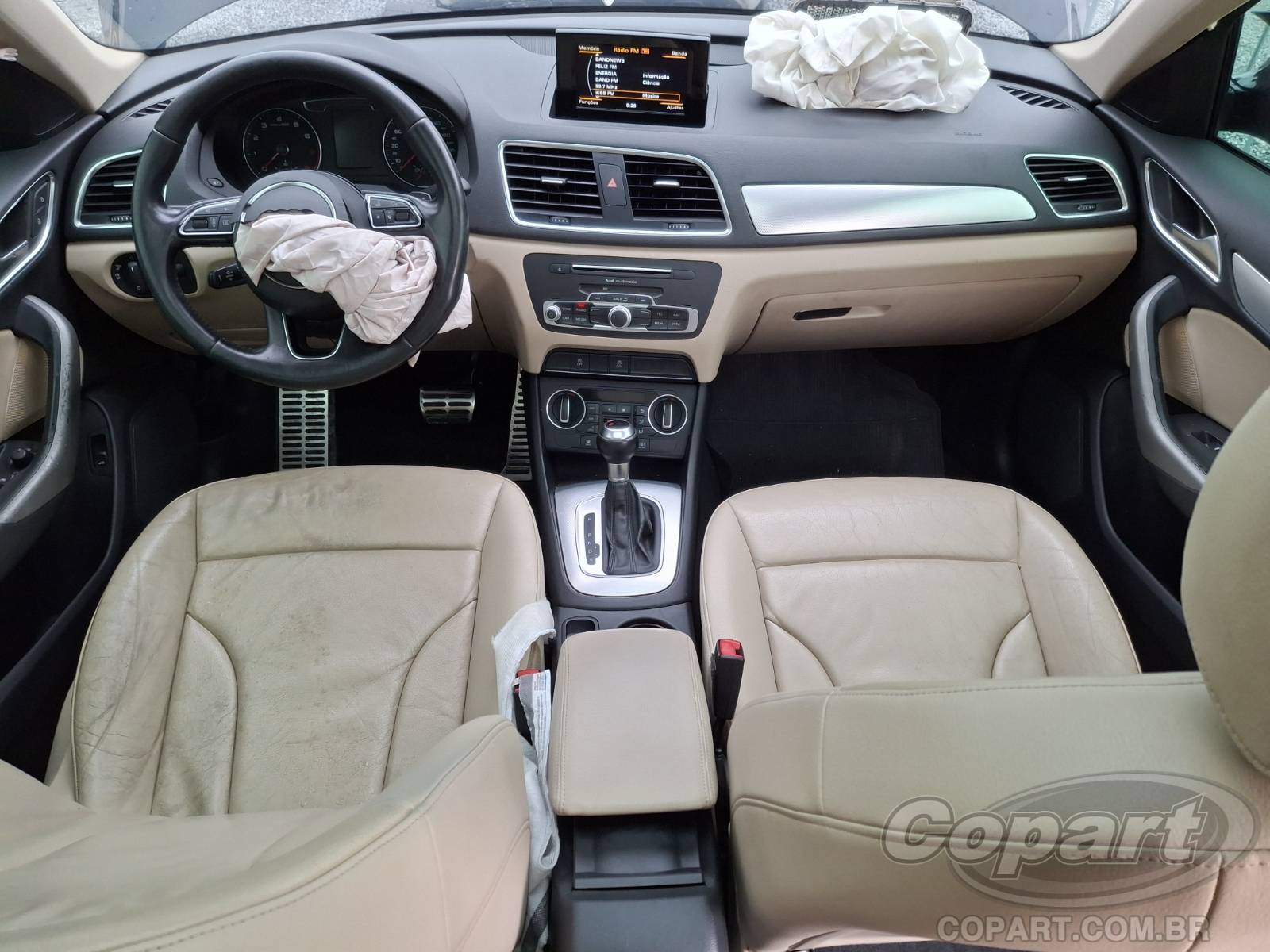 Foto 9 de 15: 2016 AUDI Q3
