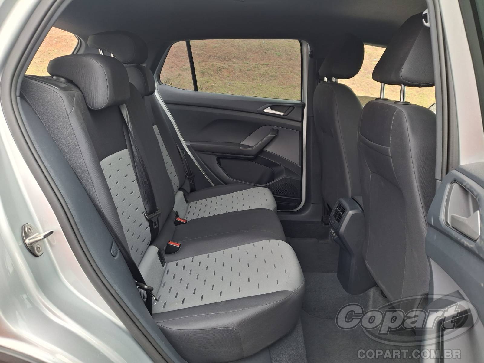 2022 VOLKSWAGEN T-CROSS — foto 6 de 10