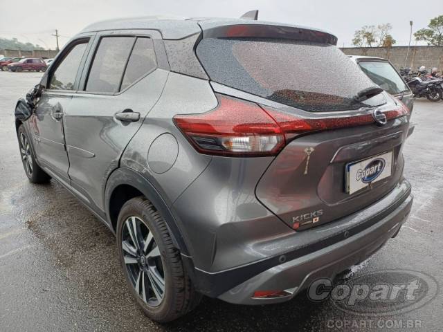 2022 NISSAN KICKS 