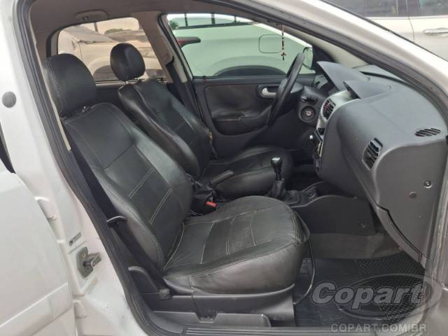 2010 CHEVROLET CORSA SEDAN 