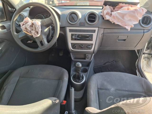 2015 VOLKSWAGEN GOL 