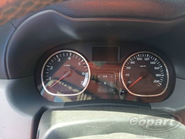 2015 RENAULT DUSTER 