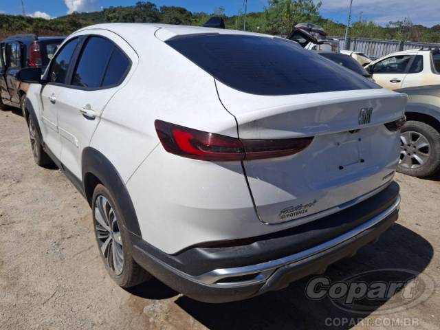 2025 FIAT FASTBACK 