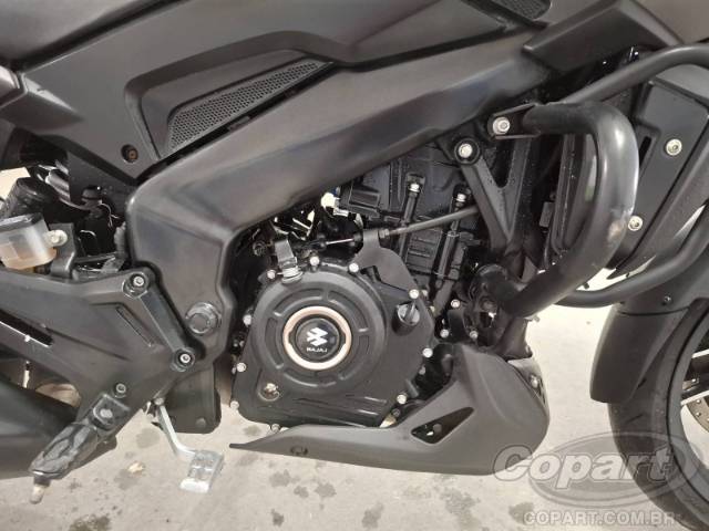 2025 BAJAJ DOMINAR 