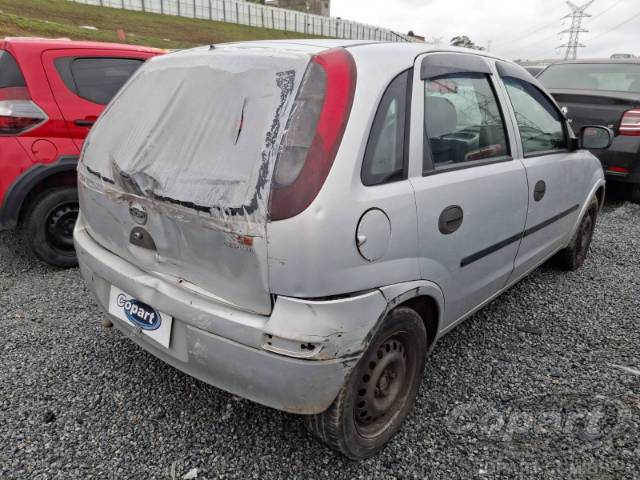 2004 CHEVROLET CORSA 